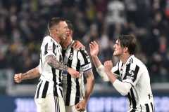 Bernardeschi dan Danilo antar Juve ke final Coppa Italia
